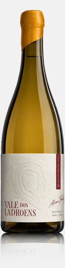 Garrafa de vinho branco Souvall Vale dos Ladroens Grande Reserva Monocasta 100% Síria de Vinha Centenária, DOC Beira Interior.